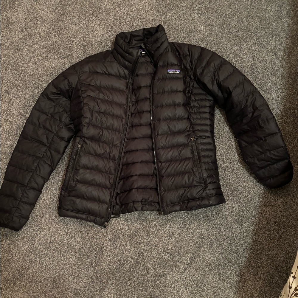 Patagonia Women’s Small Down Sweater Black